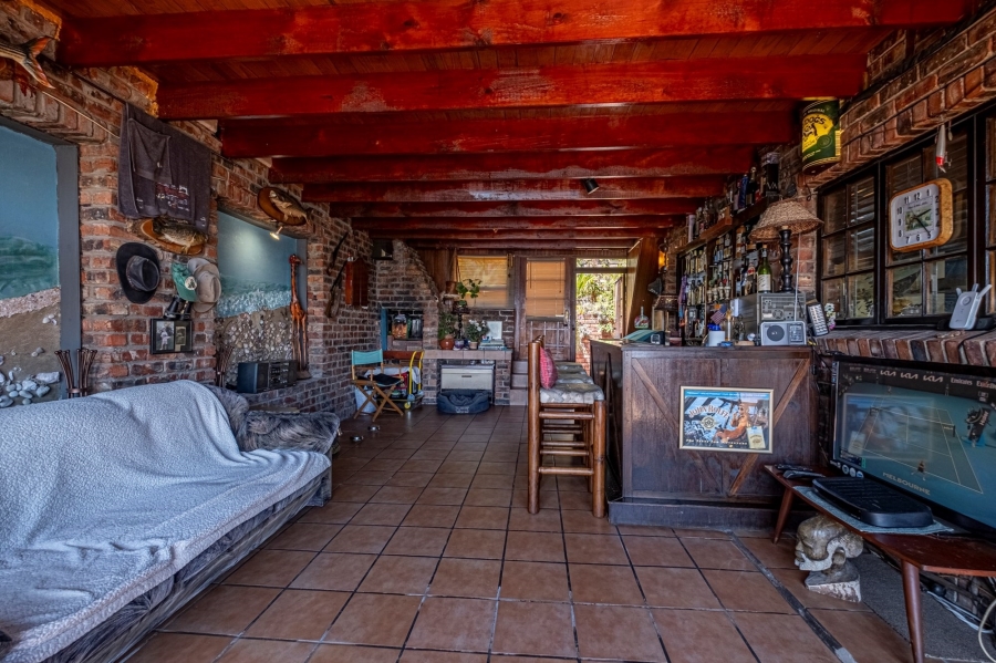 To Let 4 Bedroom Property for Rent in Amsterdamhoek Eastern Cape